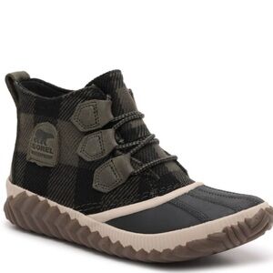 Sorel Out ‘N About Plaid Duck Boots